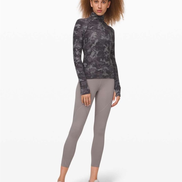 Lululemon outrun the elements half zip - Picture 2 of 10